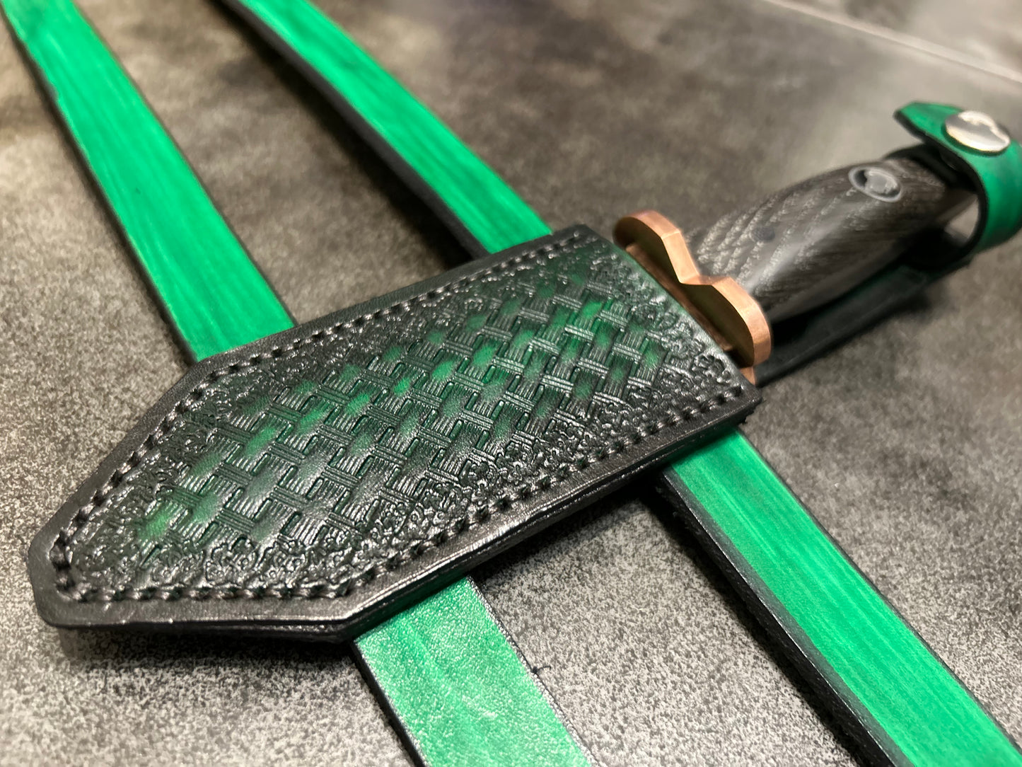 Devils Mouth damascus boot knife