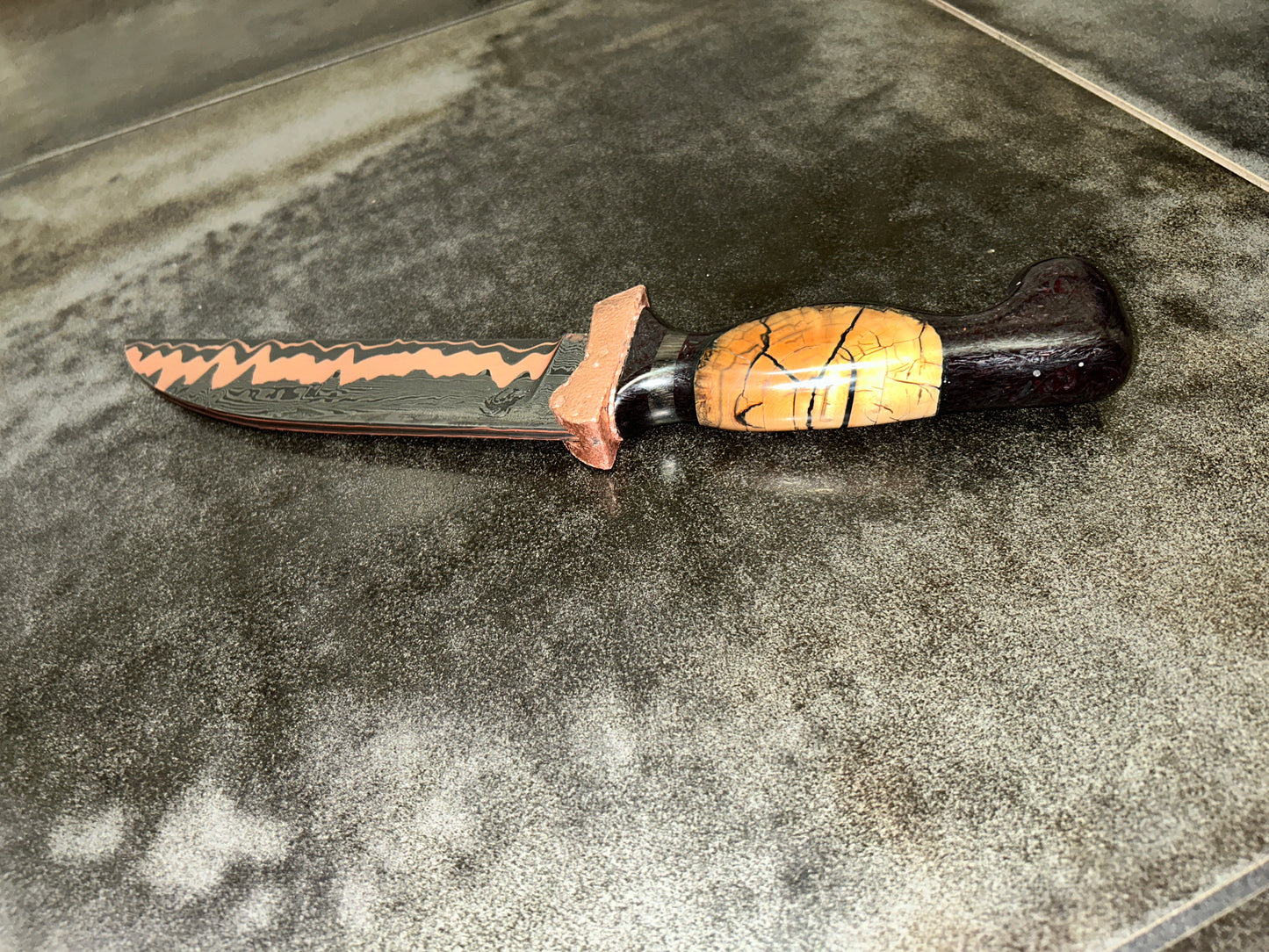 Forged damascus copper hunter/fighter
