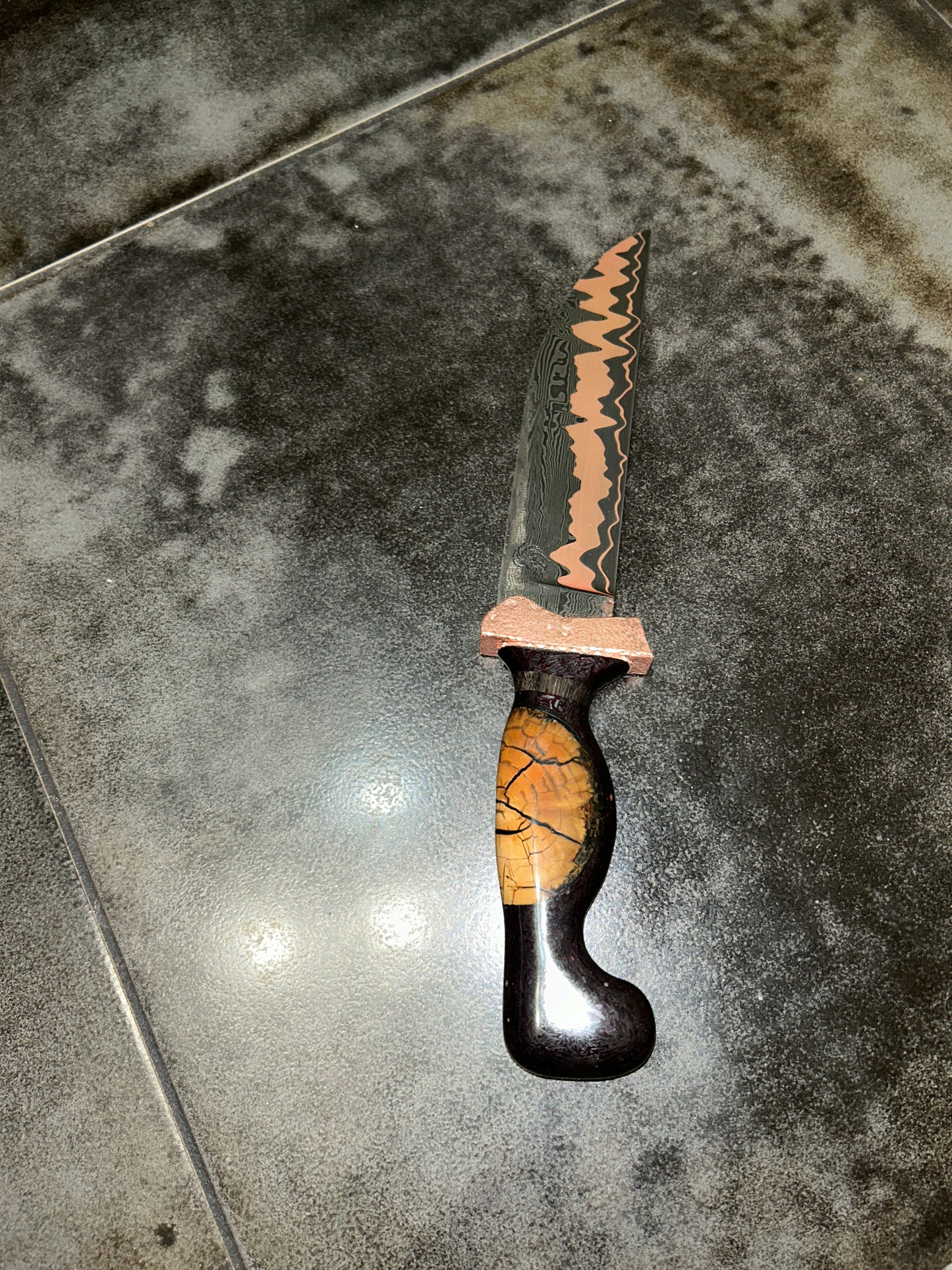 Forged damascus copper hunter/fighter